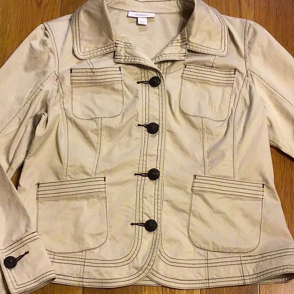 Dress Barn tan jacket, large, great condition - Picture 4 of 11
